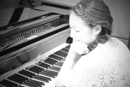 花坂美里 アーティスト写真