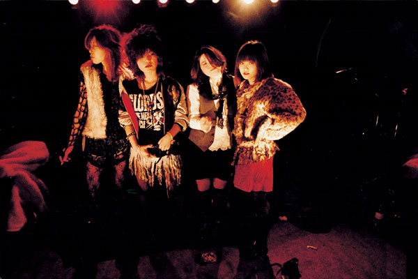 赤痢 アーティスト写真